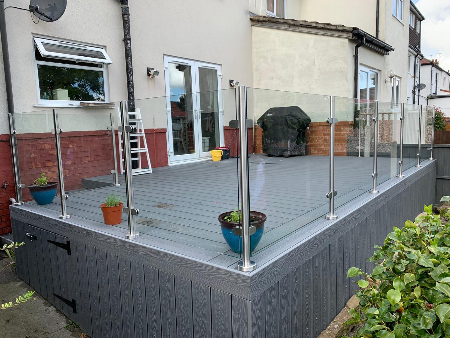 Semi Frameless Glass Balustrades The Outdoor Look