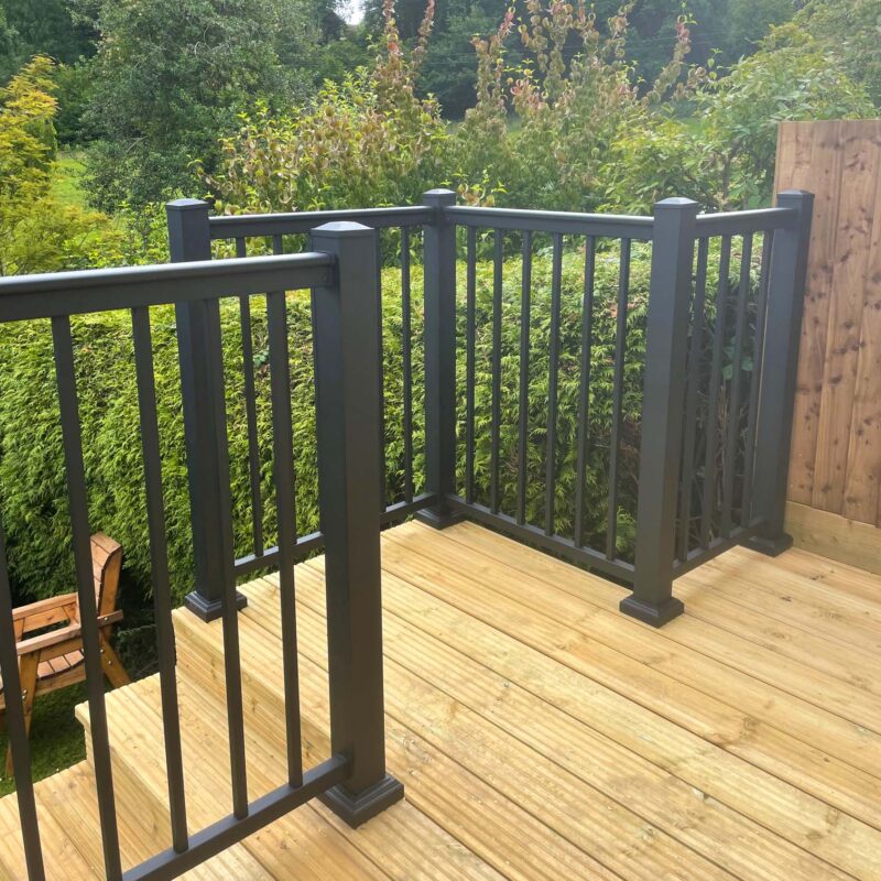 Metal Balustrades For Decking | The Outdoor Look