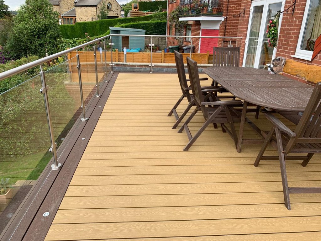 stainless steel post balustrade system installed on composite decking